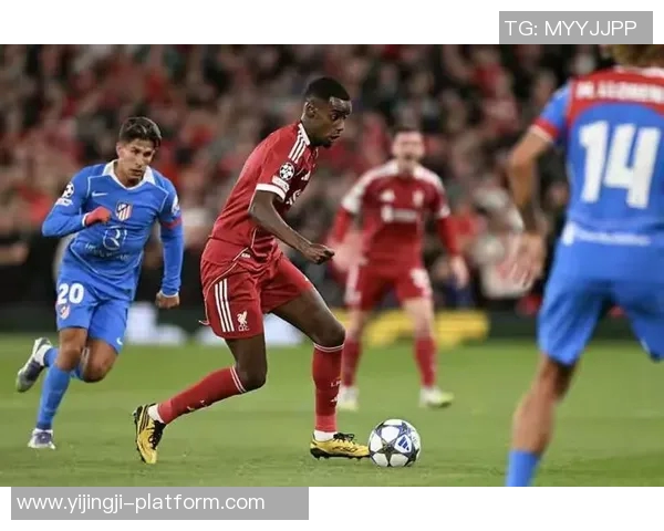 英超精彩对决：多特蒙德与那不勒斯1比1平局乌龙球成焦点瞬间