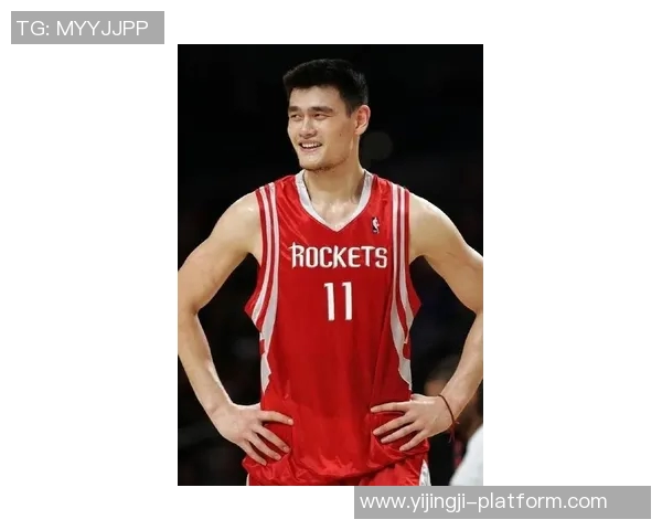 姚明新秀赛季表现惊艳活塞队助力球队重返辉煌之路