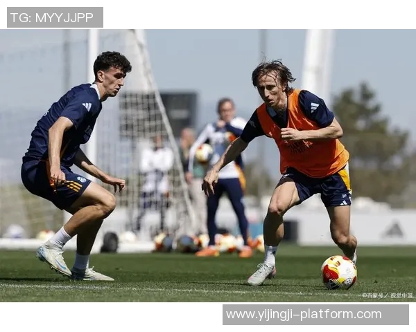 国王杯经典对决皇马逆转巴萨6-2绝杀瞬间战术解析