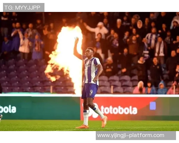 欧冠激战：多特蒙德与波尔图平局后点球大战引发全场沸腾