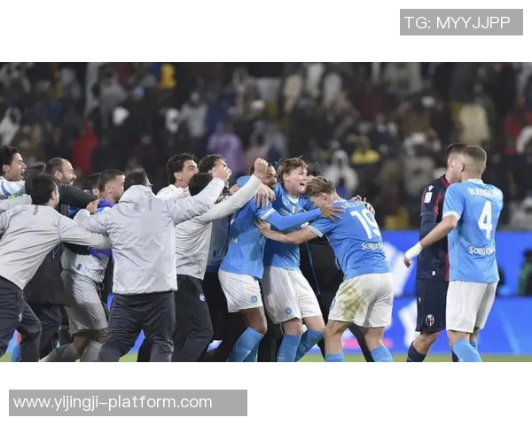 世界杯精彩对决：里昂与曼城战成平局战术解析引发热议